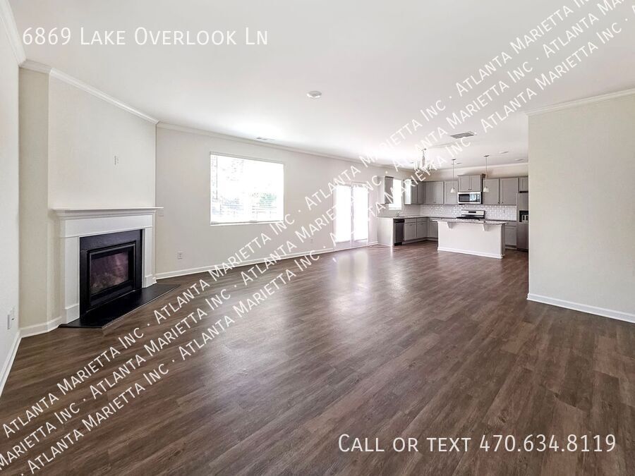 5-Bedroom Craftsman in Sterling on the Lake with Resort-Style Amenities property image