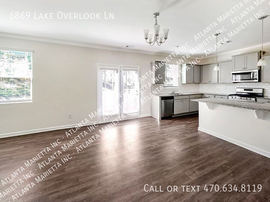 5-Bedroom Craftsman in Sterling on the Lake with Resort-Style Amenities property image