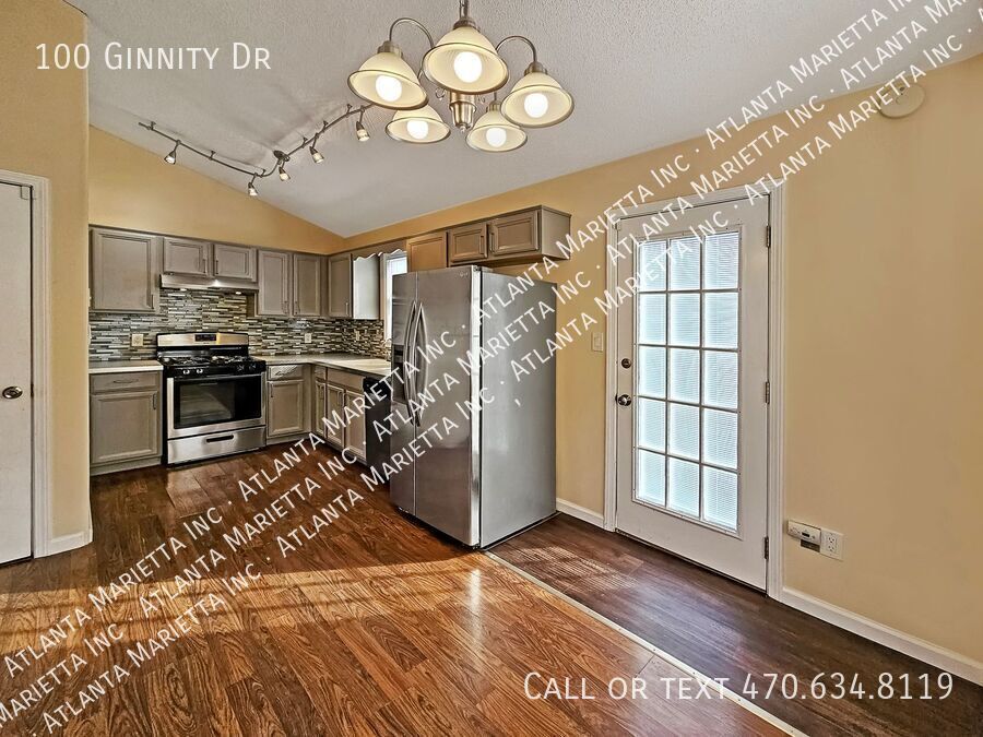 Charming 3 Bed, 2 Bath Home in Douglasville, GA property image