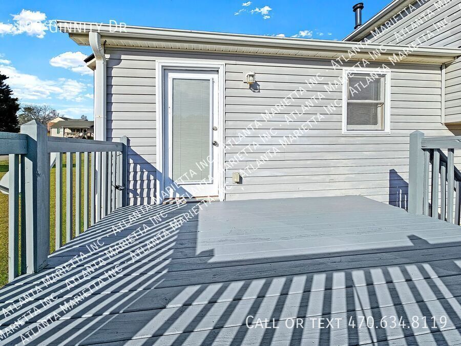 Charming 3 Bed, 2 Bath Home in Douglasville, GA property image