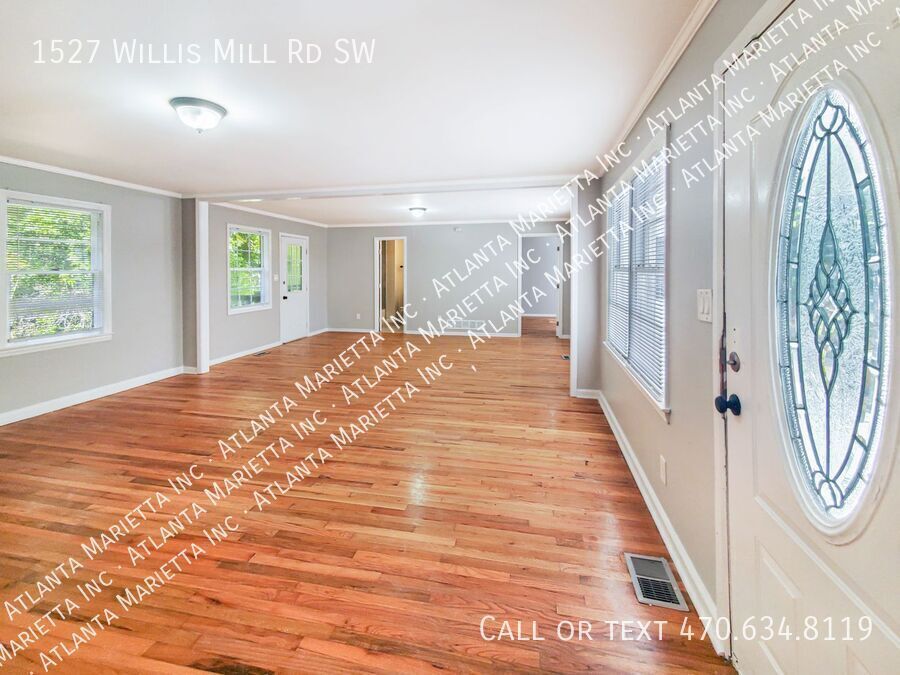 Charming 4-Bedroom, 3-Bath Ranch on Spacious Lot in Prime Atlanta Location property image