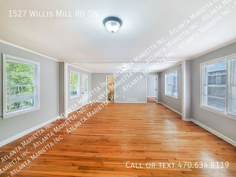 Charming 4-Bedroom, 3-Bath Ranch on Spacious Lot in Prime Atlanta Location property image