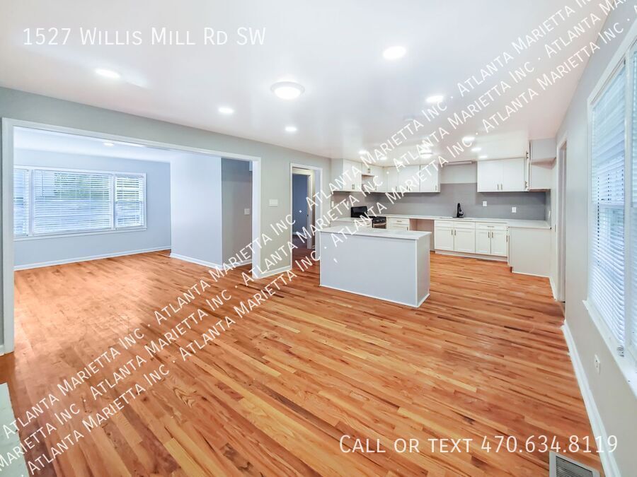 Charming 4-Bedroom, 3-Bath Ranch on Spacious Lot in Prime Atlanta Location property image