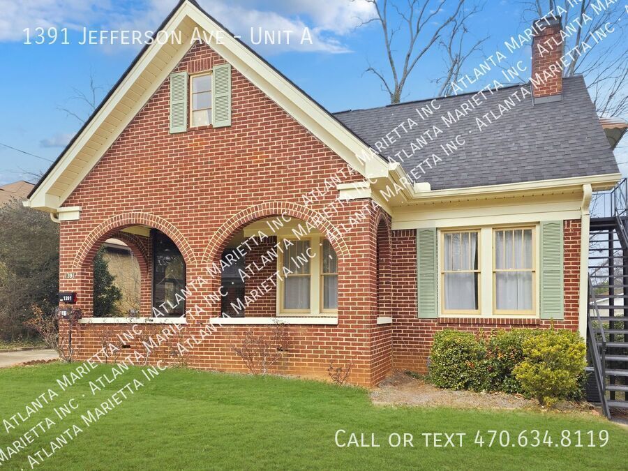 Charming East Point Duplex with Modern Updates & Private Yard property image