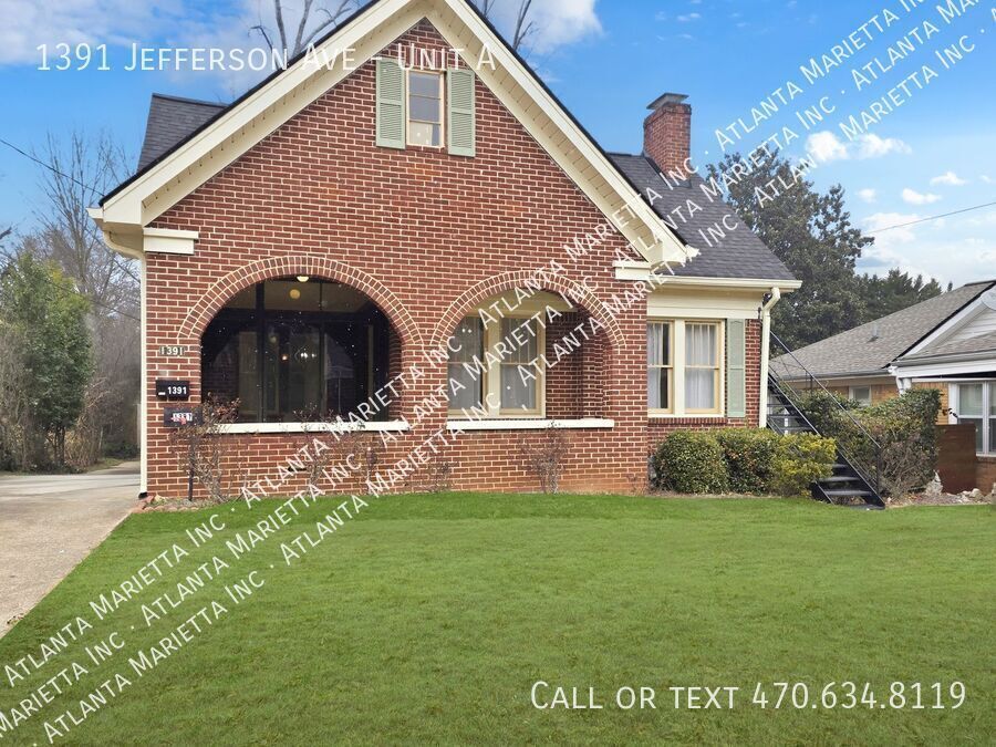 Charming East Point Duplex with Modern Updates & Private Yard property image