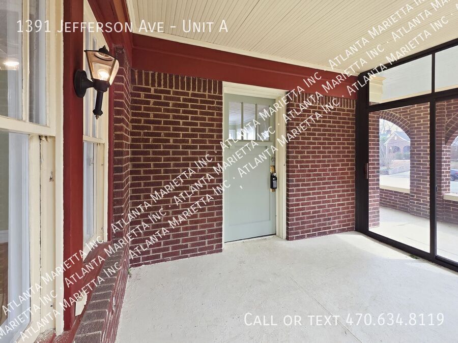Charming East Point Duplex with Modern Updates & Private Yard property image