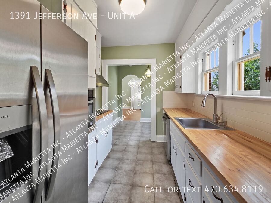 Charming East Point Duplex with Modern Updates & Private Yard property image