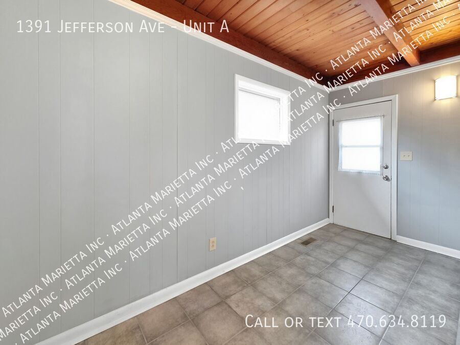 Charming East Point Duplex with Modern Updates & Private Yard property image