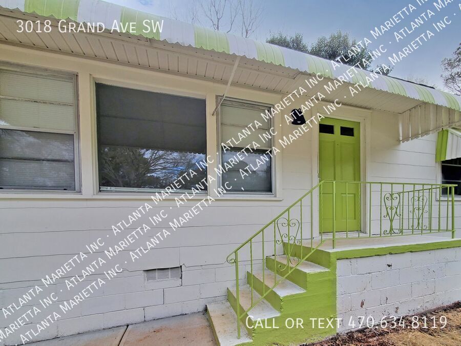 COMING SOON! Cutest 2/1 Bungalow in Hapeville - Housing Vouchers Accepted property image