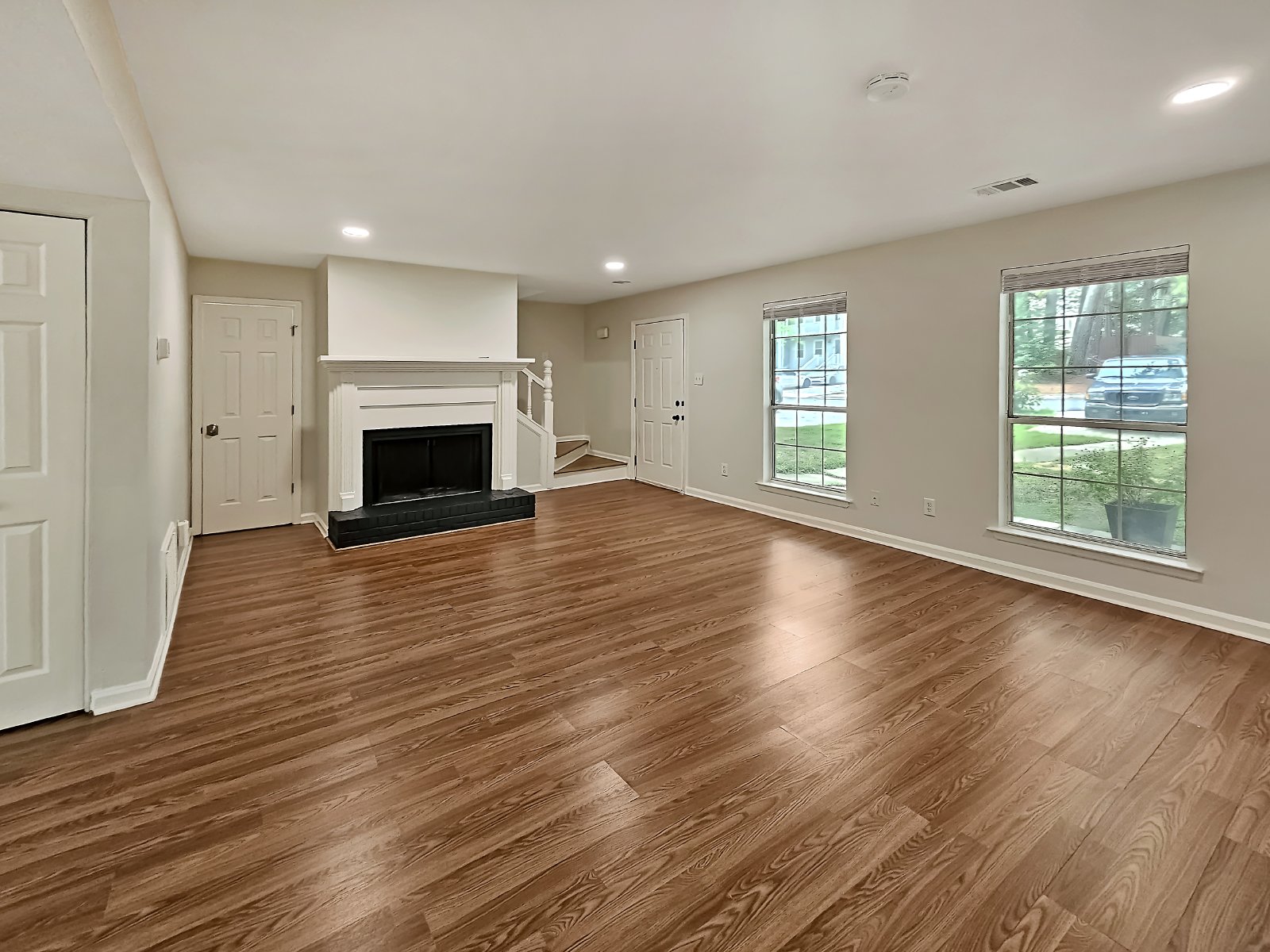 COMING SOON: Beautifully Updated 2/2.5 Townhome Near Truist Park property image