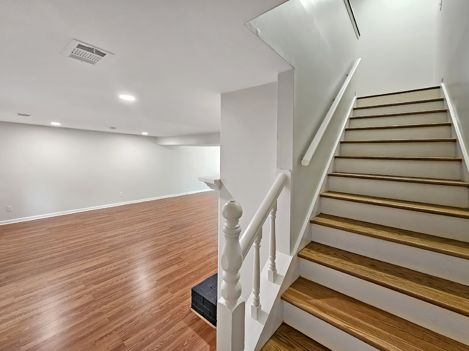 COMING SOON: Beautifully Updated 2/2.5 Townhome Near Truist Park property image