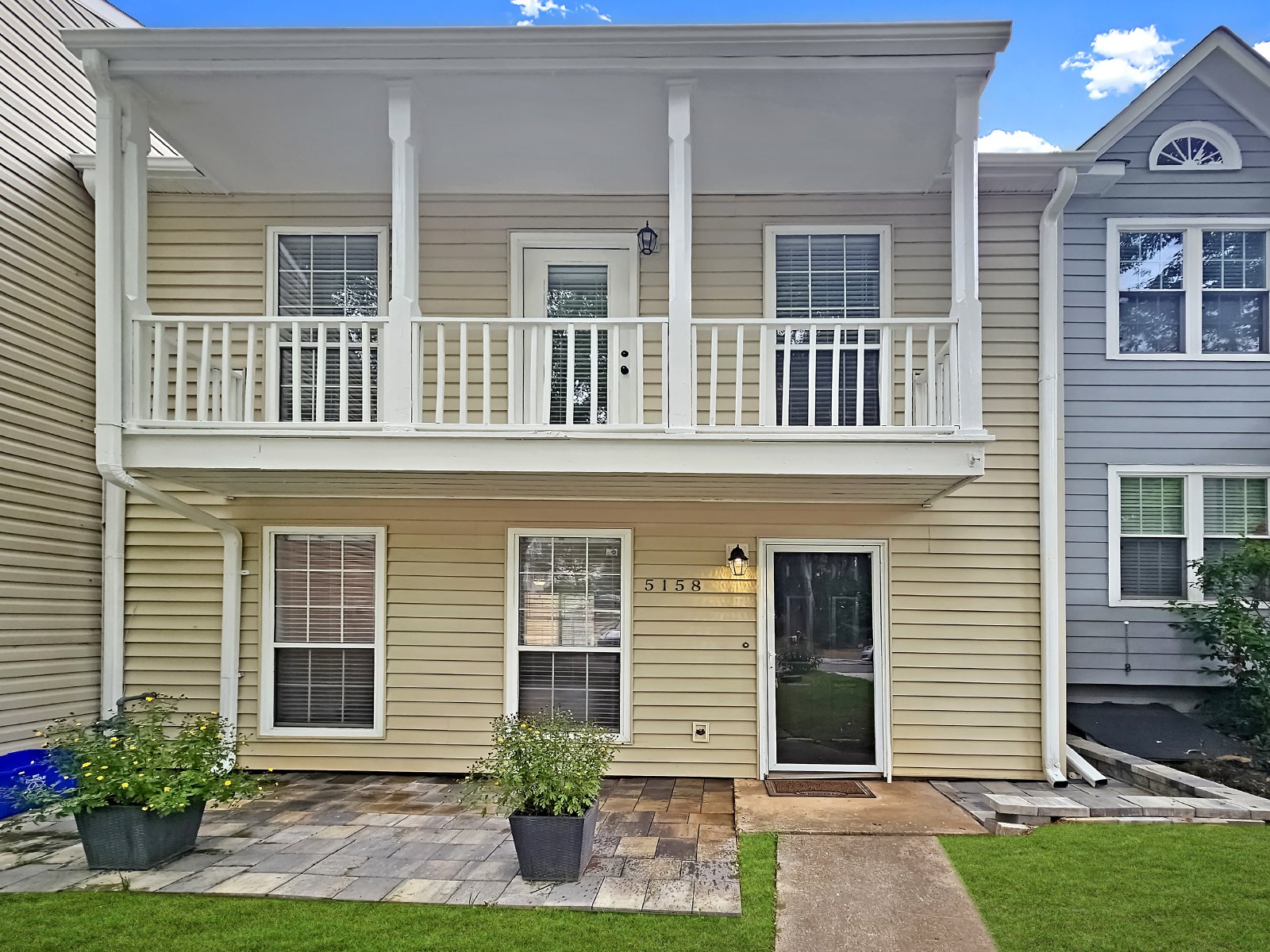 COMING SOON: Beautifully Updated 2/2.5 Townhome Near Truist Park property image