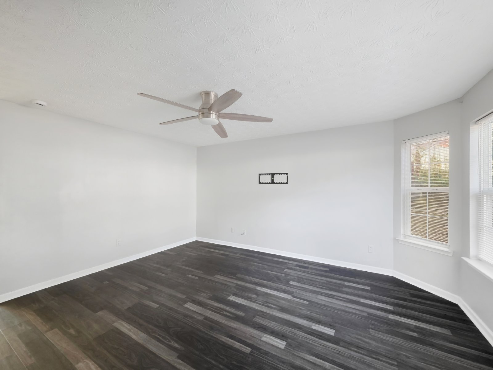 Updated 3BR Townhome Minutes from I-75, Airport & Downtown Atlanta property image