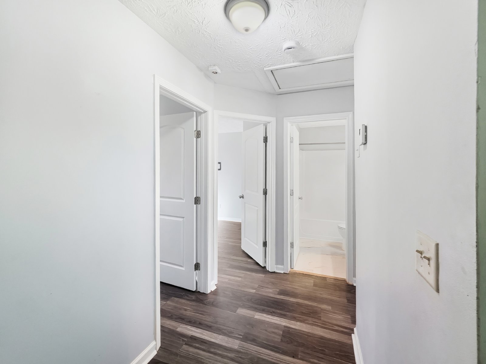 Updated 3BR Townhome Minutes from I-75, Airport & Downtown Atlanta property image