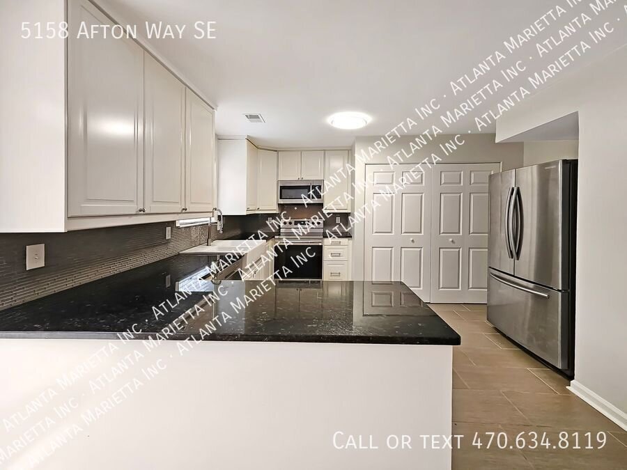 Beautifully Updated 2/2.5 Townhome Near Truist Park property image
