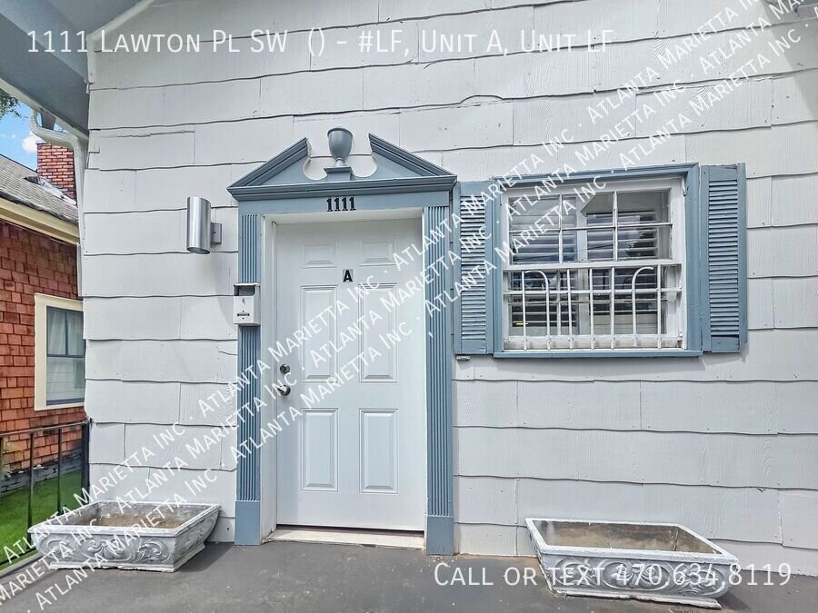 Renovated 2-Bedroom Duplex in Atlanta’s West End - Housing Vouchers Accepted - $500 toward rent property image