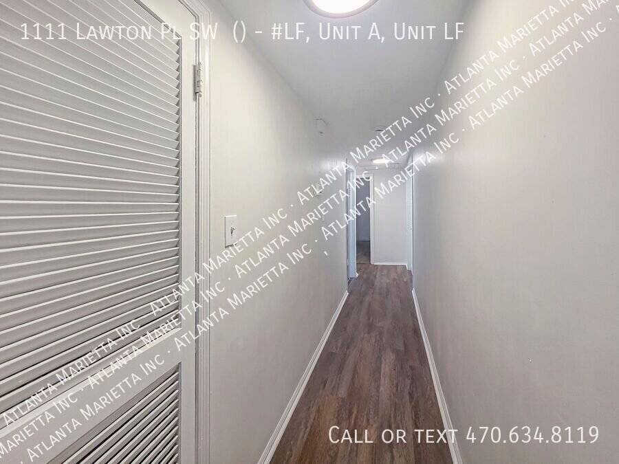 Renovated 2-Bedroom Duplex in Atlanta’s West End - Housing Vouchers Accepted - $500 toward rent property image