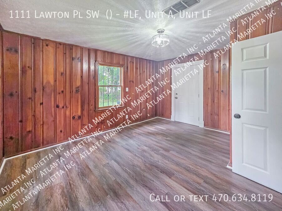 Renovated 2-Bedroom Duplex in Atlanta’s West End - Housing Vouchers Accepted - $500 toward rent property image
